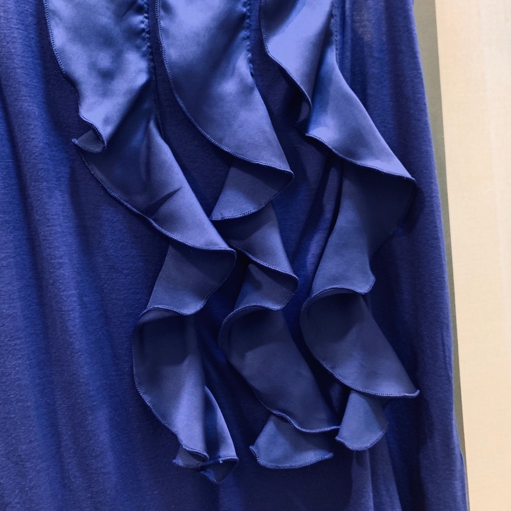 **The Limited NWT navy sleeveless ruffle top size S